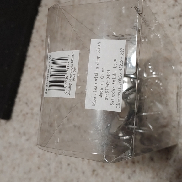 Shower curtain hooks - Picture 4 of 4